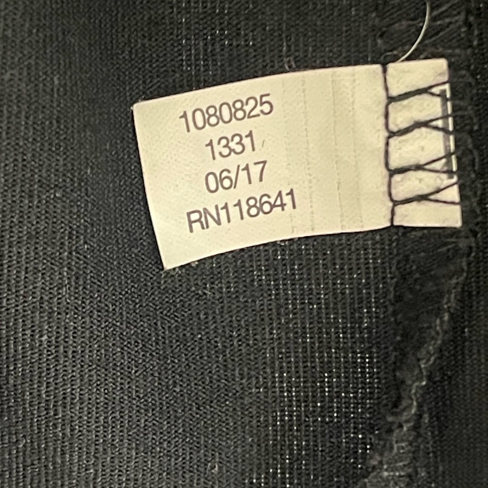 Livi active by Lane Bryant zip up jacket with thumb holes size 18/20. GUC - Picture 9 of 9